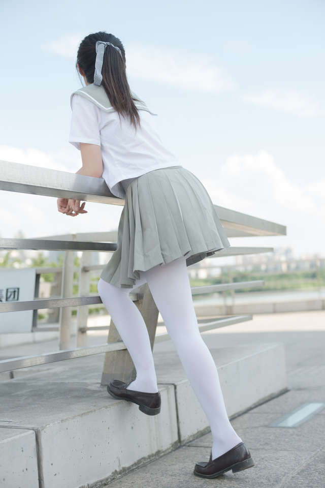 森萝财团 – R15-026 JK白丝户外[79P426M] – 艺博图社