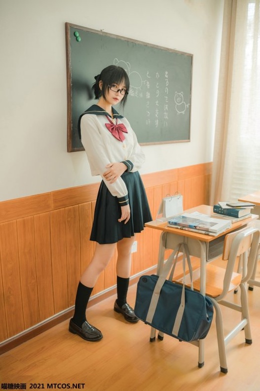 [喵糖映画]VOL.459 慵懒的JK [29P/326MB] – 艺博图社
