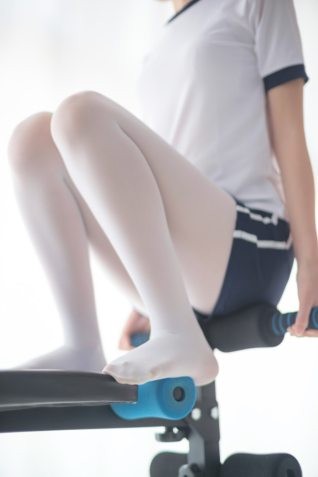 森萝财团 – R15-013 白丝运动少女[85P418M] – 艺博图社