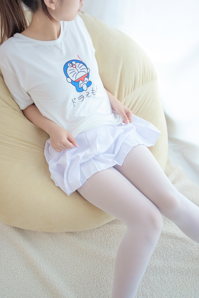 森萝财团 – R15-006 水嫩嫩的白丝美足[71P394M – 艺博图社